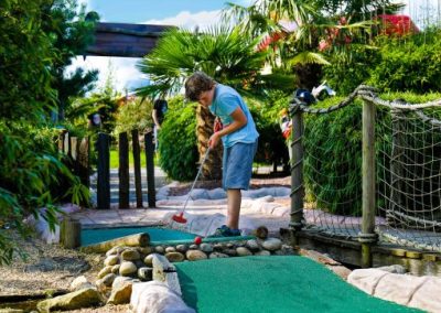 Adventure Mini Golf